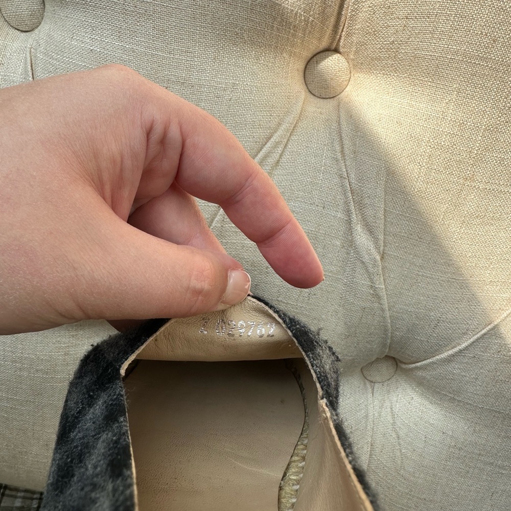 CHANEL Black and Cream Espadrilles - Picture 5 of 6